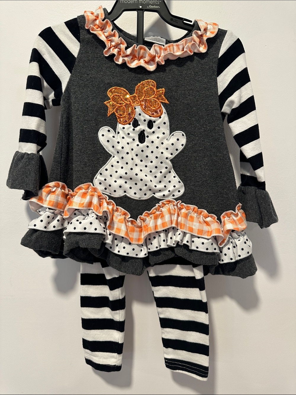 Gray Ghost Ruffle Tunic & Striped Leggings Set with Orange Accents